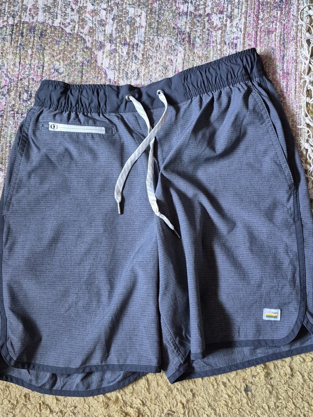 Vuori Gray Banks  Shorts Sz.S